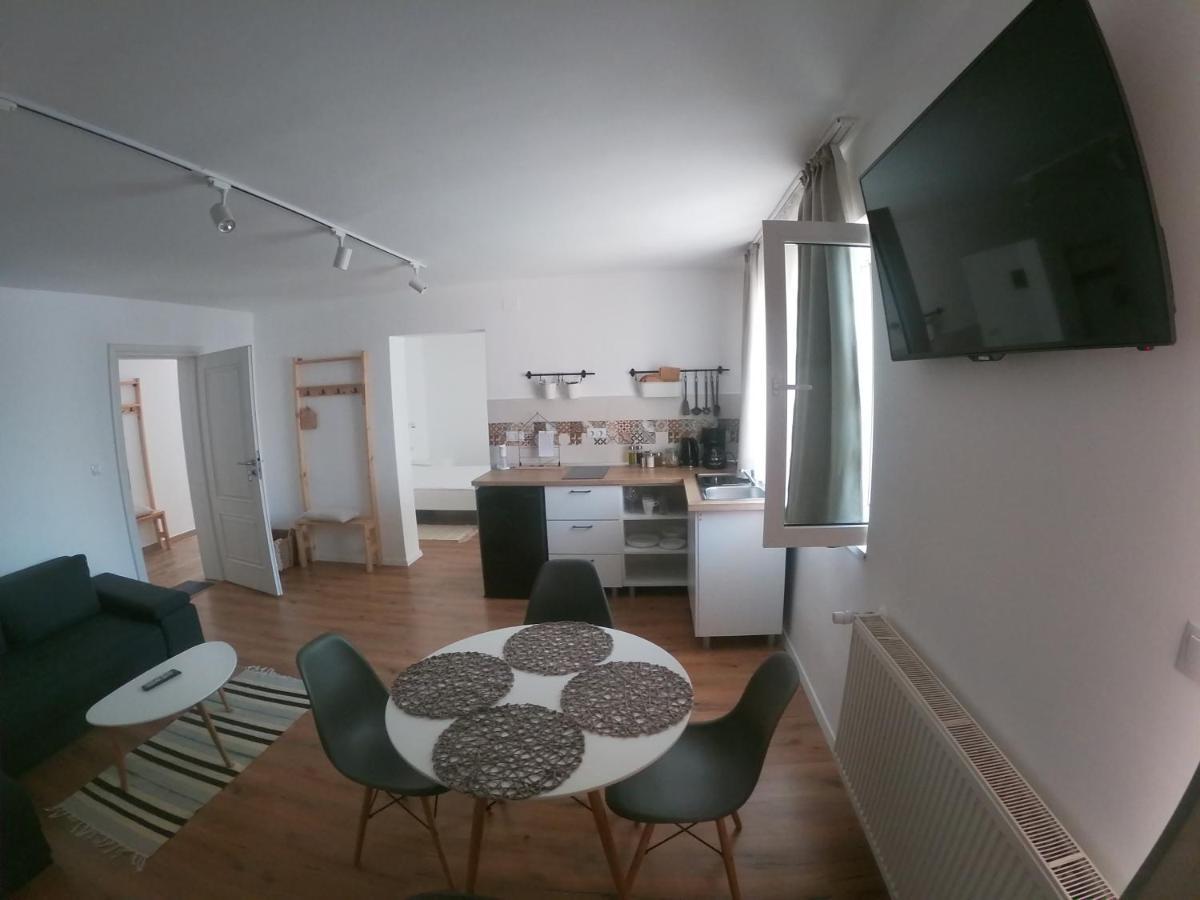 Willow&Pillow Apartments 锡比乌 外观 照片
