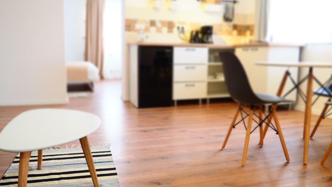 Willow&Pillow Apartments 锡比乌 外观 照片